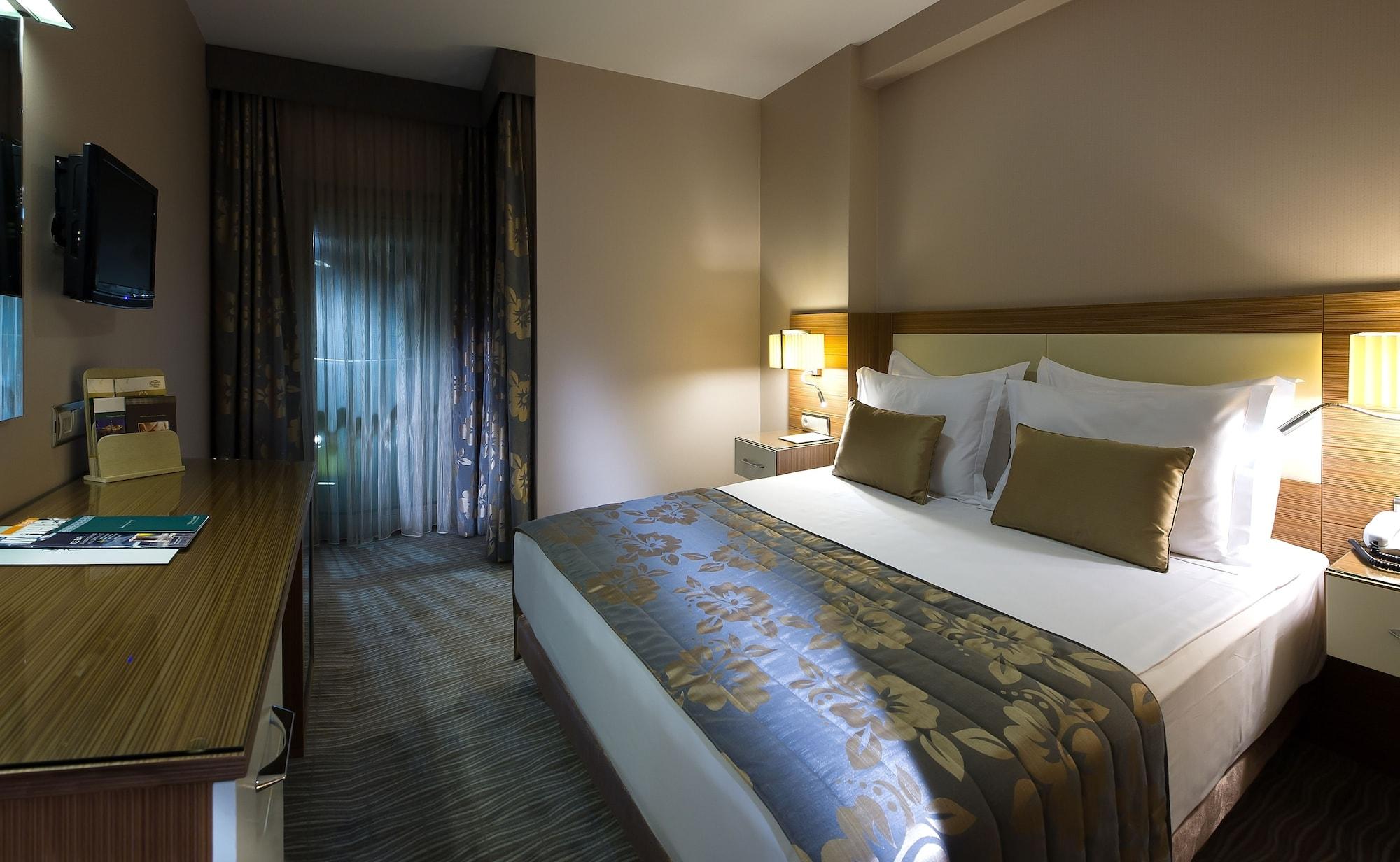 Yasmak Comfort Hotel Istanbul Bagian luar foto