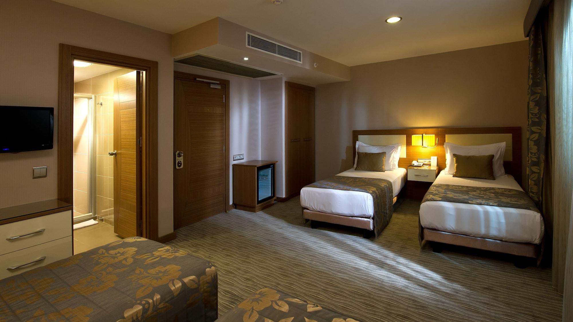 Yasmak Comfort Hotel Istanbul Bagian luar foto
