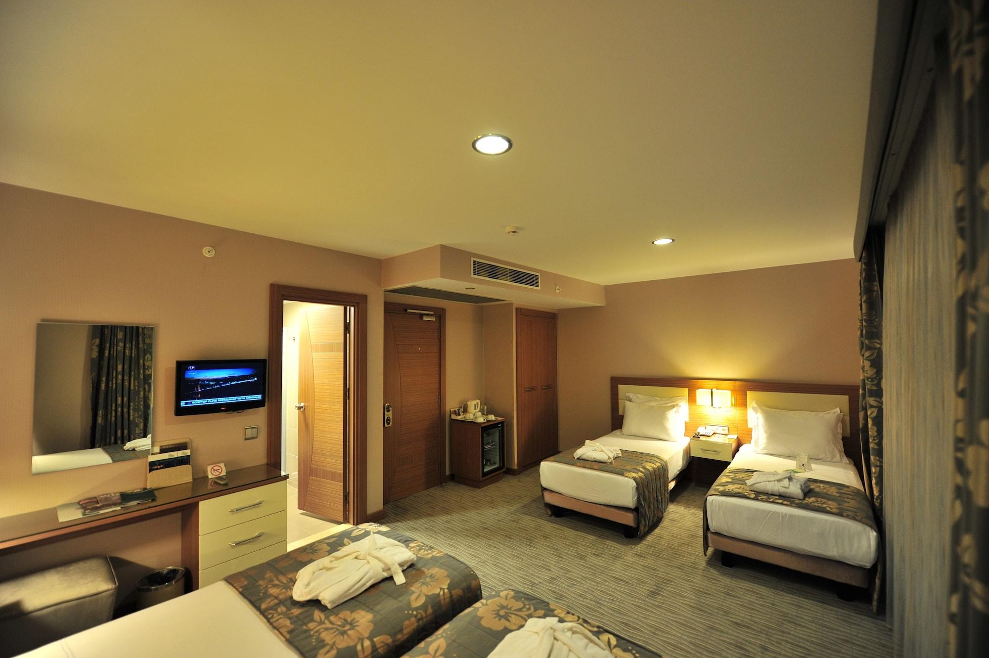 Yasmak Comfort Hotel Istanbul Bagian luar foto