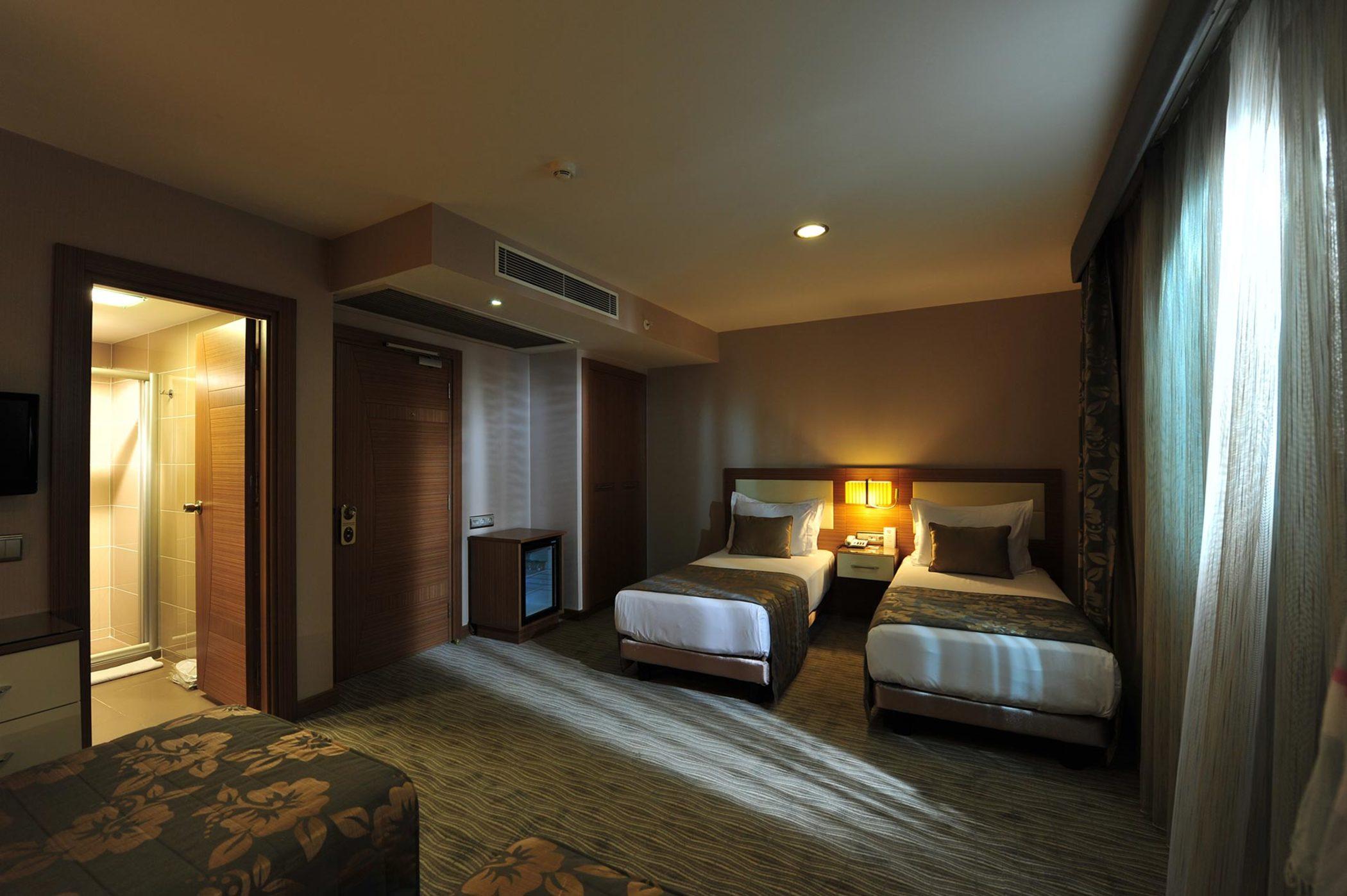 Yasmak Comfort Hotel Istanbul Bagian luar foto