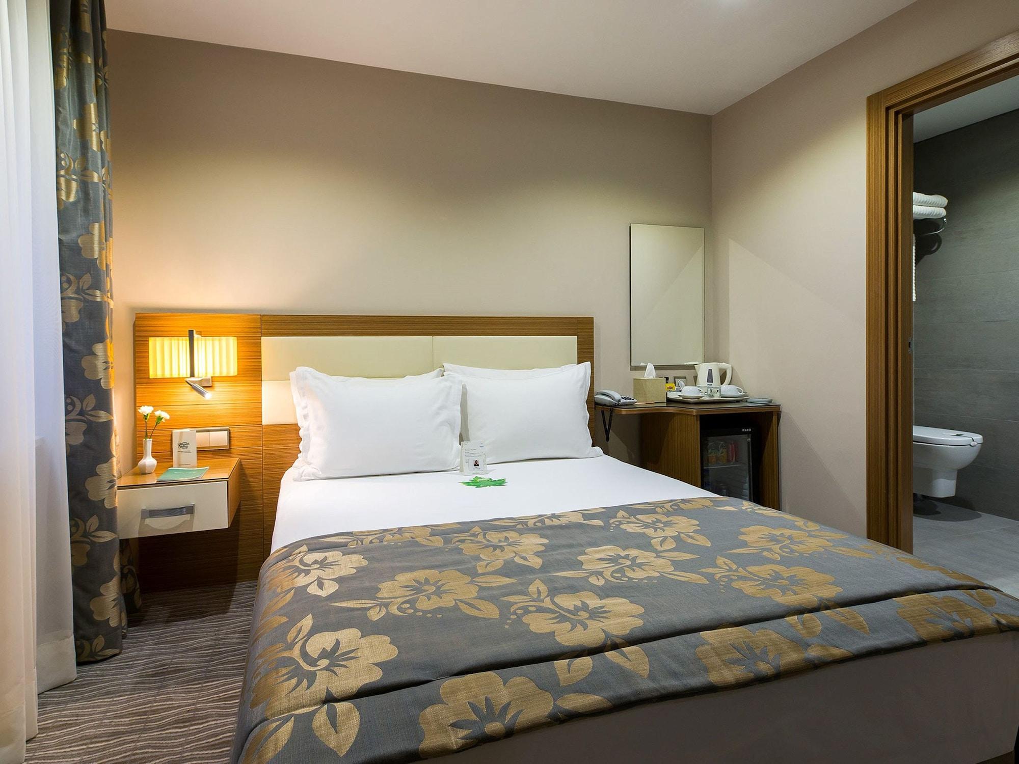 Yasmak Comfort Hotel Istanbul Bagian luar foto