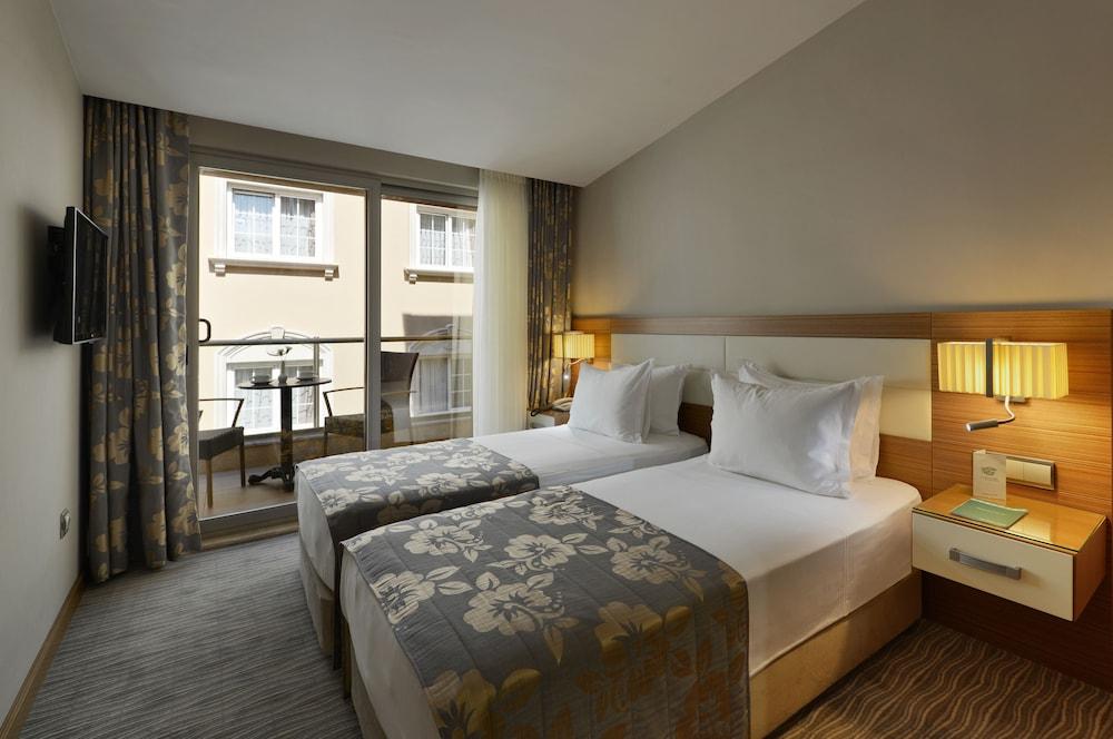 Yasmak Comfort Hotel Istanbul Bagian luar foto