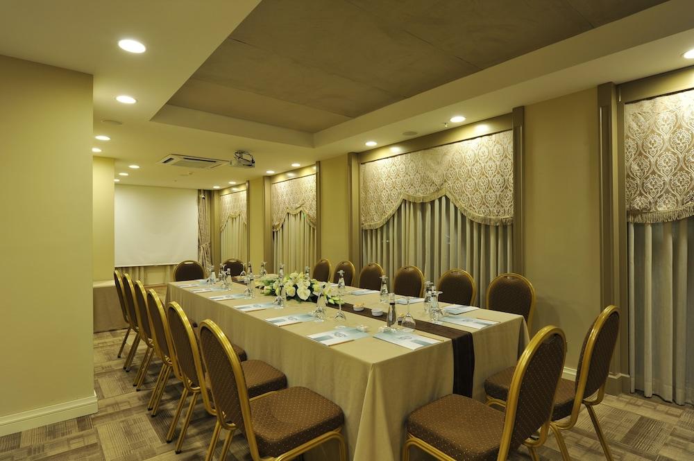 Yasmak Comfort Hotel Istanbul Bagian luar foto