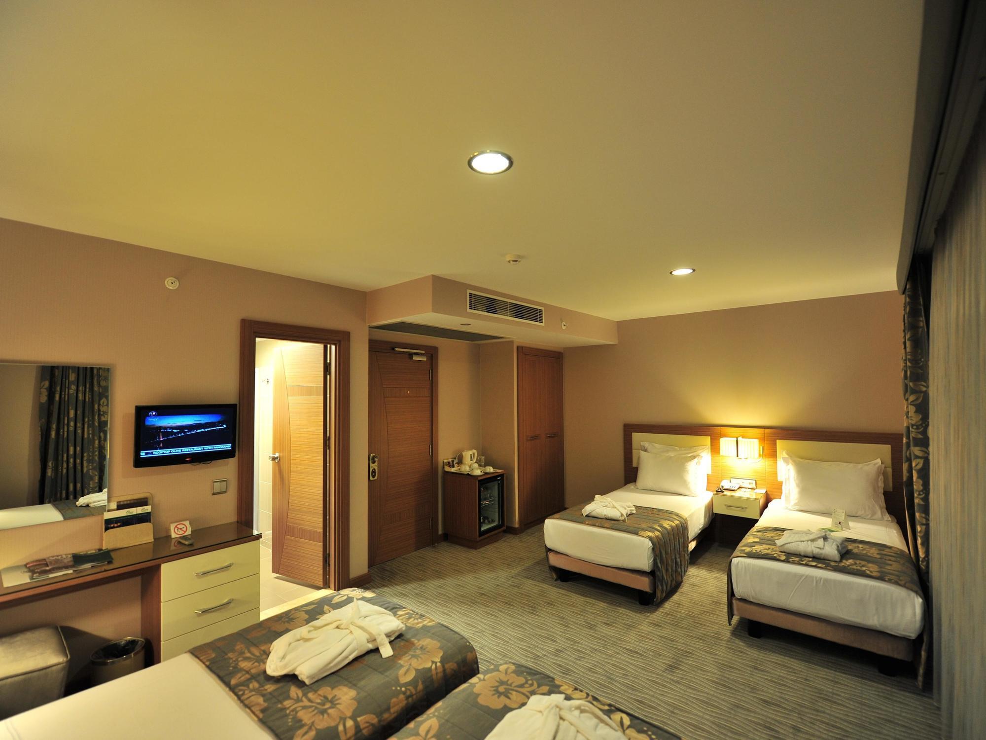 Yasmak Comfort Hotel Istanbul Bagian luar foto